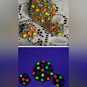 Vintage Sarah Coventry Brooch and Earrings- Glow under UV light